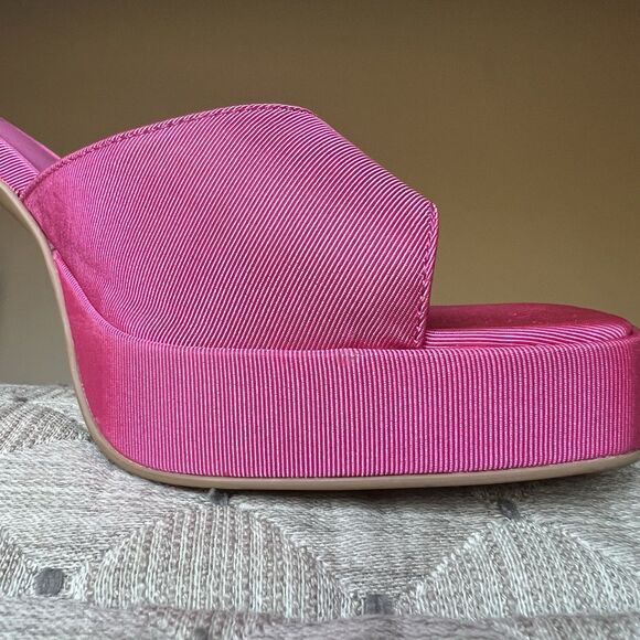 Jeffrey Campbell Pink Platform Sandals - Picture 3 of 16